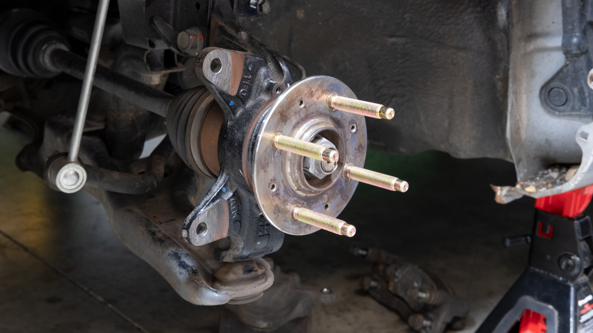 wheel-studs-Jazz-hub-1200